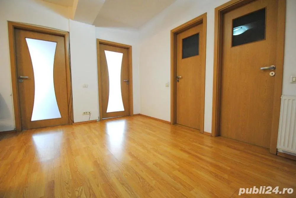 Proprietar inchiriez birou 90 mp