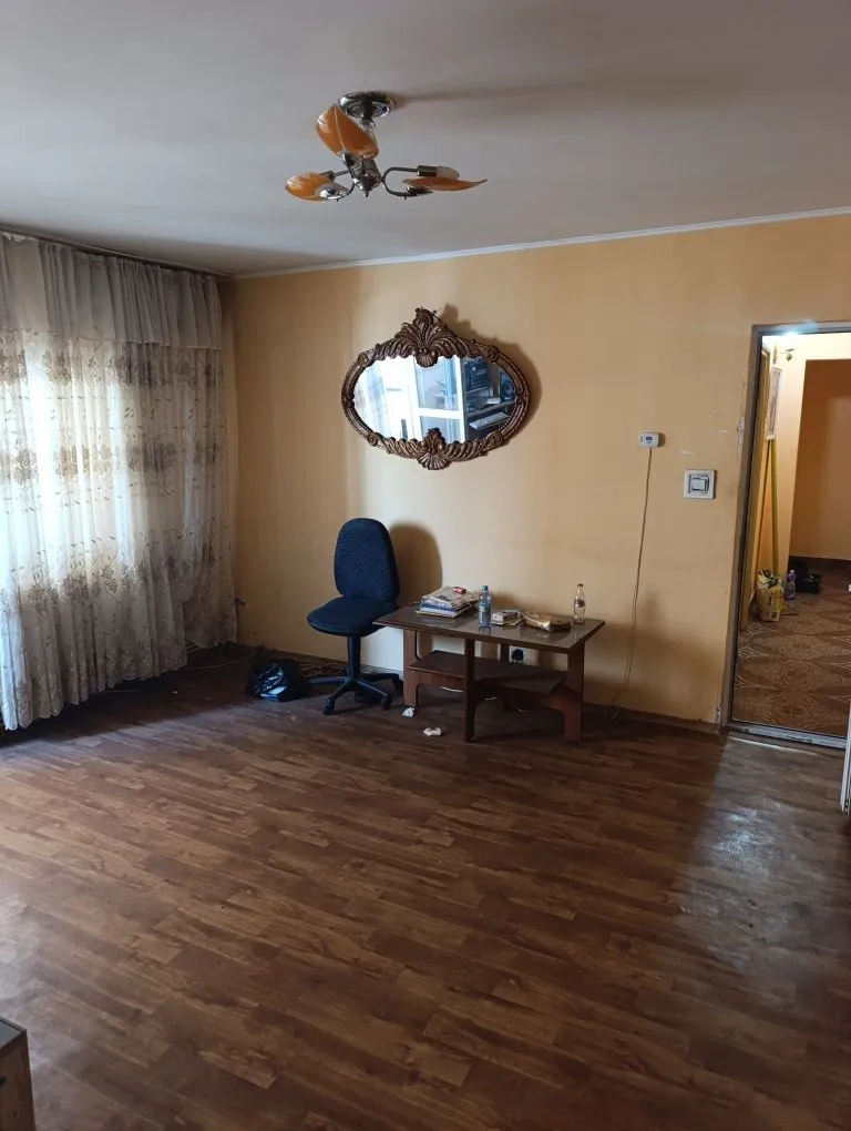 Apartament doua camere.