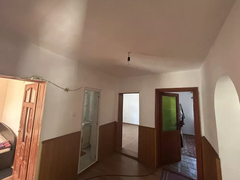 Vand apartament zona Cateasca