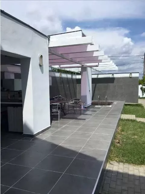 Casa Smeura 210 mp Curte 750 mp Terasa+Jacuzzi Sm